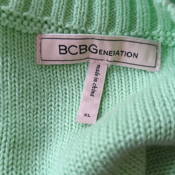 📏Mint green knit crop top - Picture 2 of 2